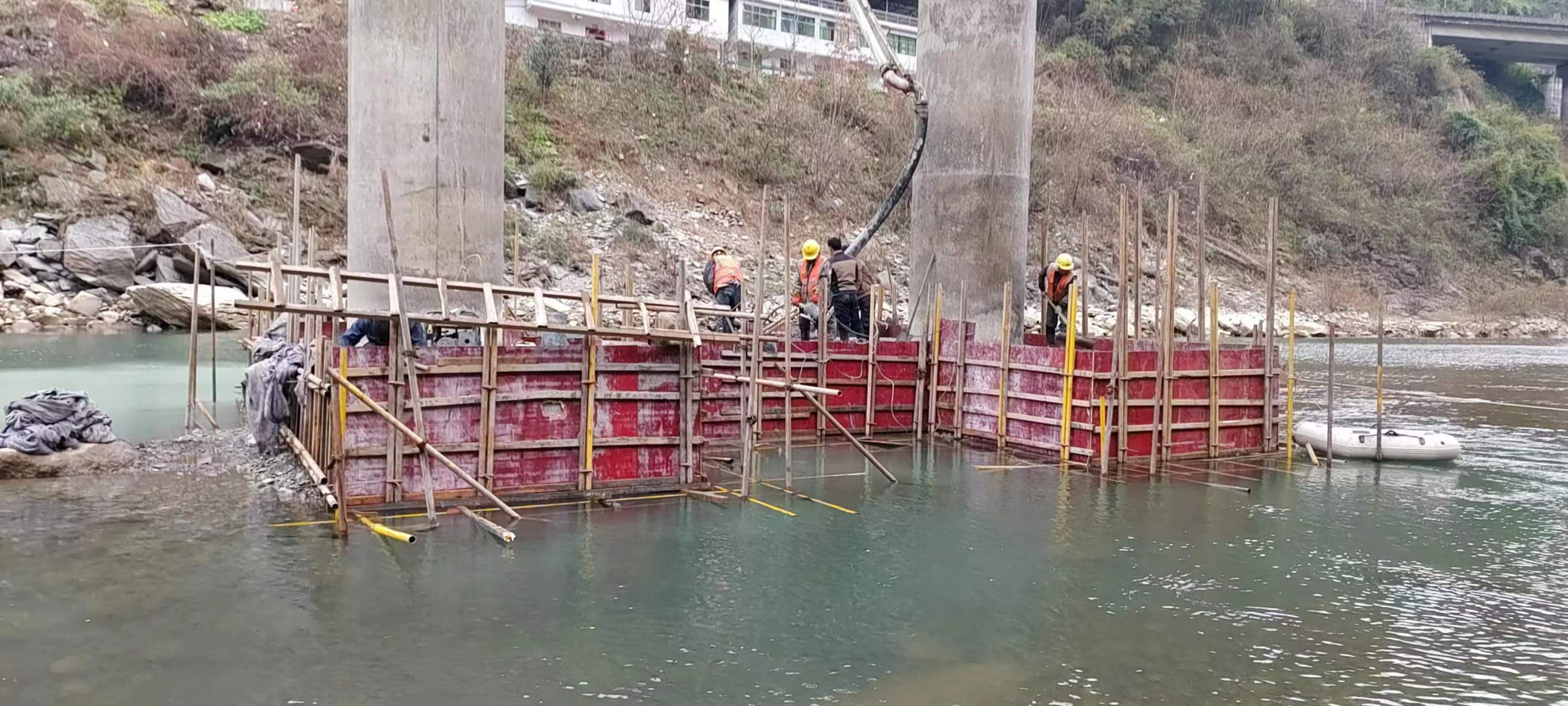 内蒙古水利工程施工中堤坝渗漏原因以及防渗加固技术